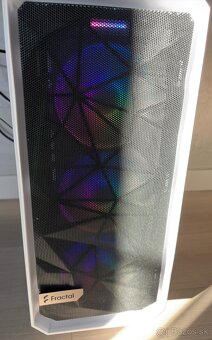 PC Skrinka: Fractal Design Meshify 4x ARGB - 2