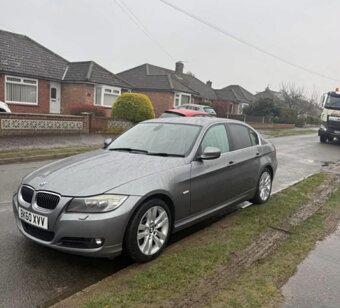 Rozpredám E90 330d 180kw - 2