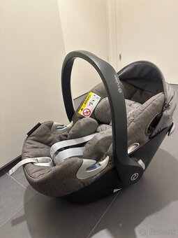 Cybex Aton Q iSize Plus - 2