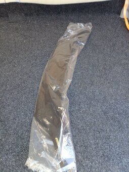 Deflektor prednej kapoty - 2