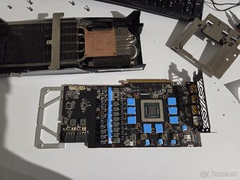 Sapphire RX 5700 XT 8GB Nitro+ - 2