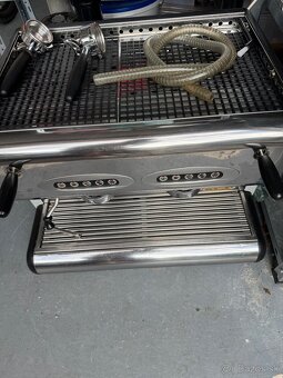 Predám kávovar La San Marco - 2