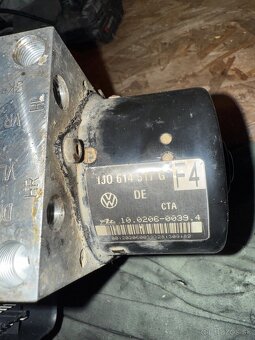 ABS/ESP kocka - 2