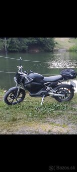 Elektrická motorka Super Soco TC Max - 2
