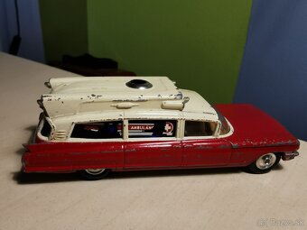 Corgi toys Ambulancia 2 - 2