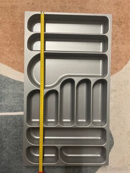 Plastovy pribornik/organizer do sufla - 2