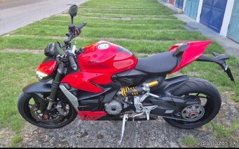 DUCATI STREETFIGHTER V2 - 2