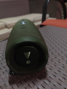 JBL Charge 5 zeleny - 2