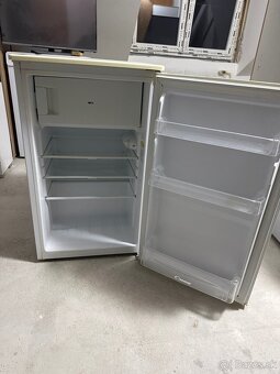 Chladnička s mraziakom Candy CFO151E - 2