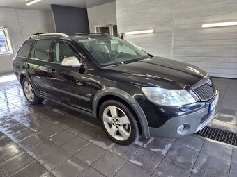 Škoda Octavia Scout - 2