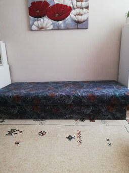 Posteľ, váľanda s úložným priestorom - 2