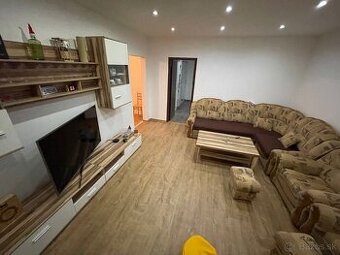 Podnajom 3-izbovy s balkónom a pivnicou - 2