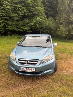 Honda FRV -6 miestna - 2