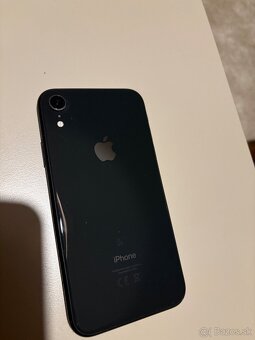 Apple iPhone XR - 2