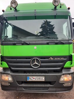 Mercedes benz actros - 2