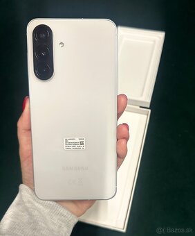 Predám nový Samsung - 2