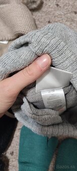 Čiapky na šnúrky 74/80, rukavice - 2