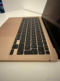 Apple MacBook Air 13” M1 – 16GB RAM / 512GB – Gold (SK kláve - 2