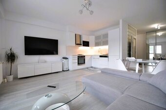 Predaj 1 izbový slnečný byt - 39 m², v Hamuliakove. - 2