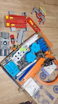 Hot wheels - 2