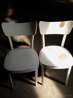 Rôzne staré stoličky a kreslá - 2