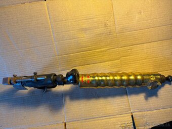 BENZÍNOVÁ LETOVAČKA - 2