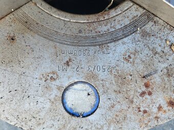 uholník a skľučovadlo - 2