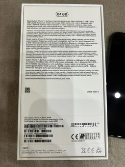 Apple iPhone 11, 64GB - 2