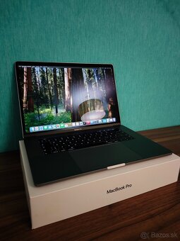 MacBook Pro 2018 | i7 • 16GB • 256GB SSD - 2