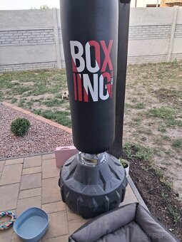 boxovací mech - 2