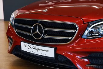 Mercedes-Benz E 220d AMG Line - 2