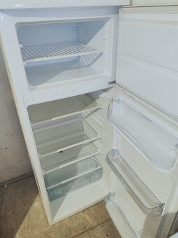 Predám chladničku Electrolux 141cm - 2