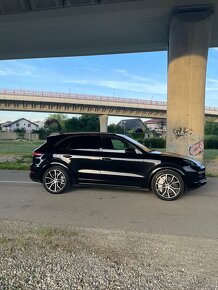 Postupim leasing/autouver Porsche Cayenne Turbo - 2