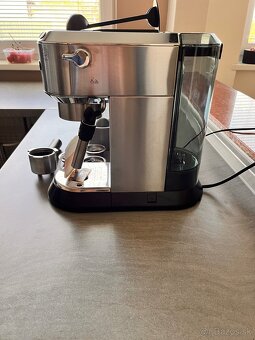 KÁVOVAR DE’LONGHI EC685.M DEDICA + príslušenstvo - 2