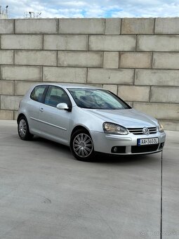 Golf 5 - 2