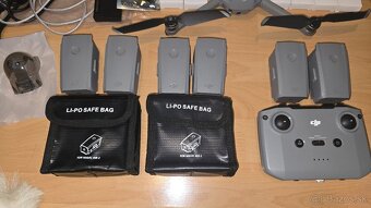 DJI Air2 Fly More Combo - 2
