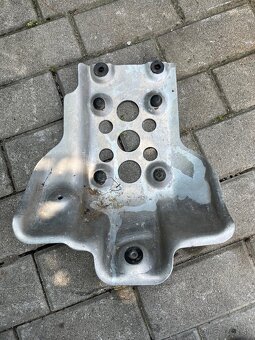 Kryt motora yamaha xt 350 - 2