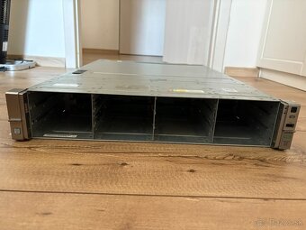 Server HP DL80 Gen9 - 2