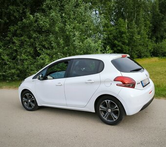 Peugeot 208 - 2