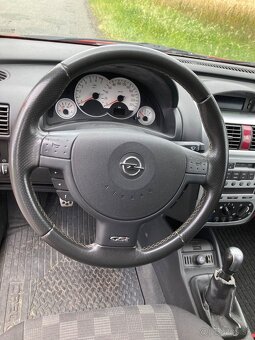 Opel Corsa 1.8 GSi 16v - 2