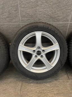 Predam original Borbet zimnu sadu 215/55 R17 - 2