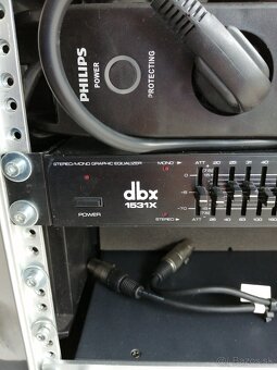 Osadený rack 8 U - 2