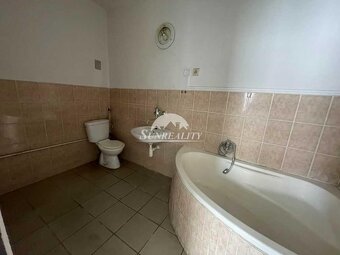 Predaj rodinného domu v obci Veľký Kýr - 2