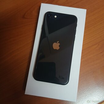 Predám Iphone SE2020 - 2
