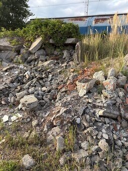 Darujem suť za odvoz ZV - 2