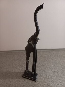 Drevene dakoracia - slon - 2