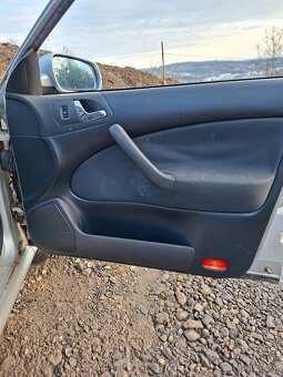 tapacir dveri Skoda Octavia COMBI - 2