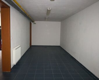 Skladový priestor, v blízkosti Figara, 200 m2 - 2