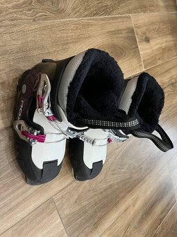 Detské nastavitelne lyziarky Roxa - 2