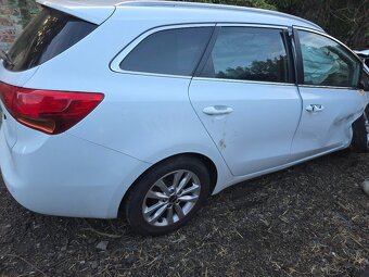 Kia ceed combi 1,6gdi 2014 - 2